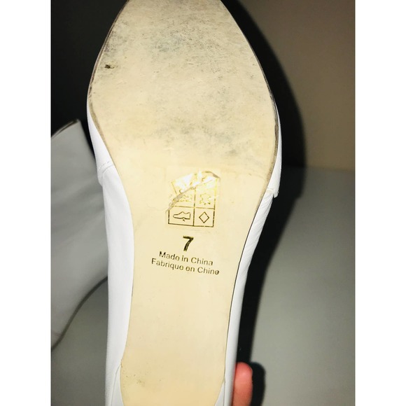 Jeffery Campbell rare white asymmetrical booties - Picture 7 of 7